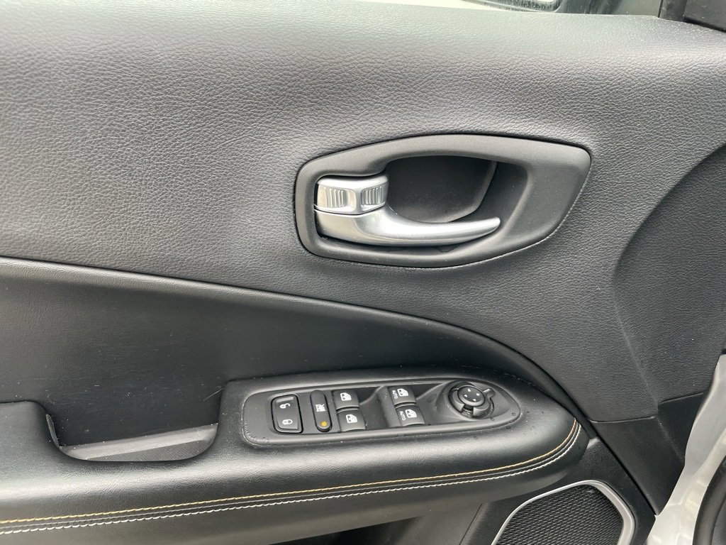 Used 2018 Jeep Compass Sport image 11