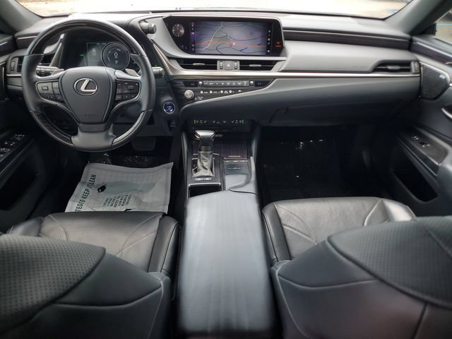 Used 2021 Lexus ES 300h Ultra Luxury w/ Accessory Package FWD image 14