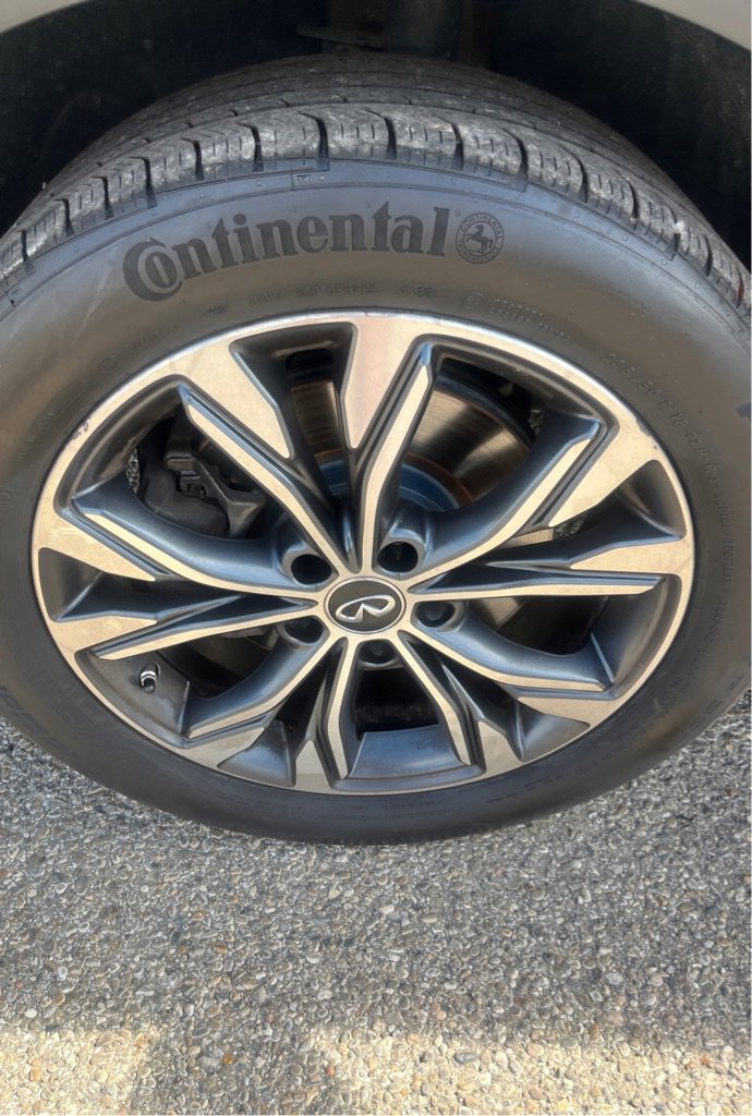 Used 2018 INFINITI QX30 AWD image 21