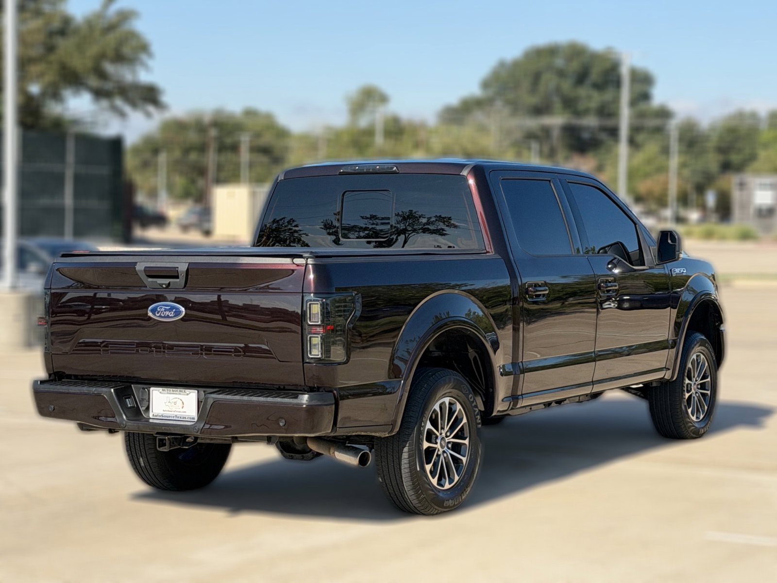 Used 2018 Ford F150 XLT w/ Equipment Group 302A Luxury AWD/4WD image 8