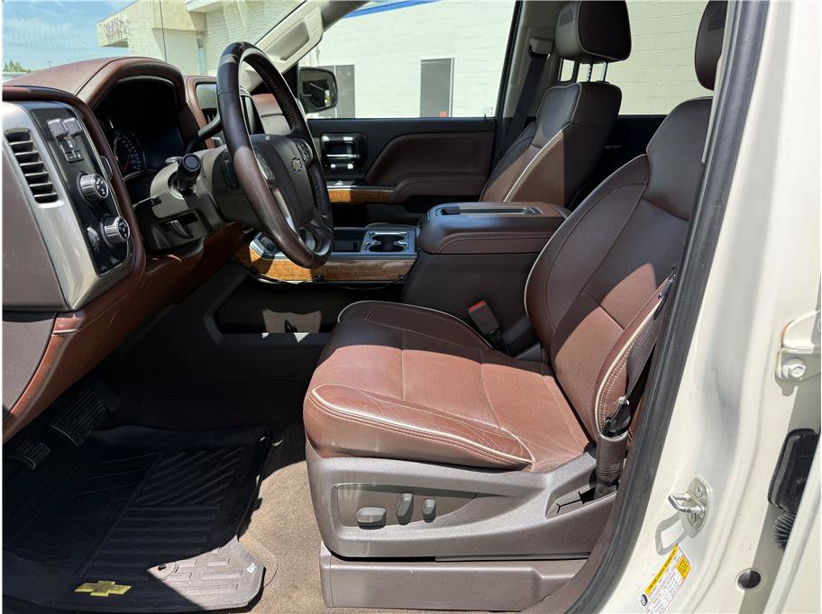 Used 2014 Chevrolet Silverado 1500 High Country w/ High Country Premium Package AWD/4WD image 16