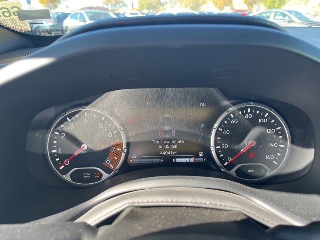 Used 2023 Jeep Renegade Latitude image 9