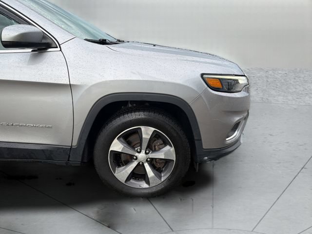 Used 2019 Jeep Cherokee Limited AWD/4WD image 31