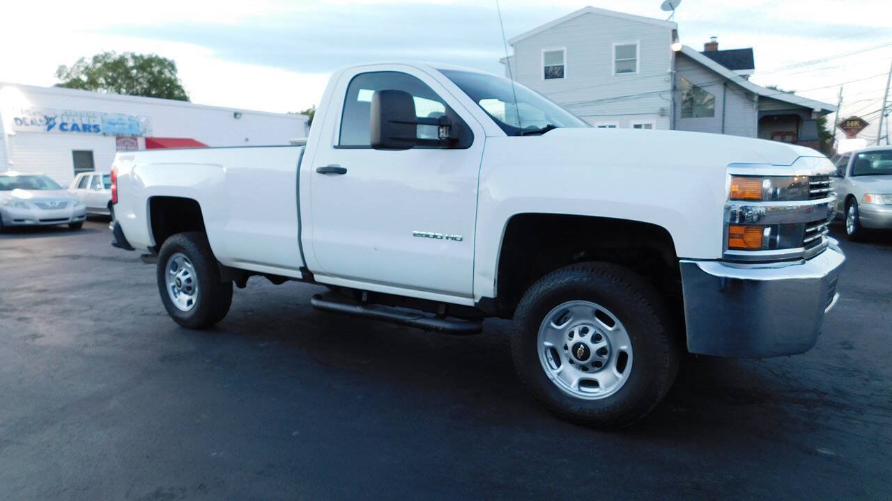 Used 2018 Chevrolet Silverado 2500 W/T AWD/4WD image 4