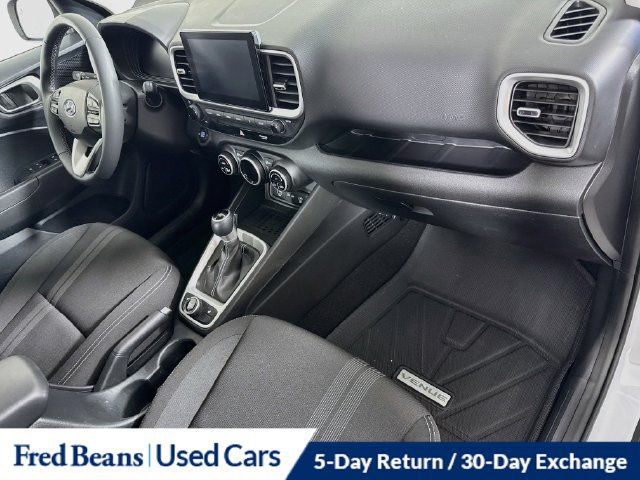 Certified 2026 Hyundai Venue SEL FWD image 34