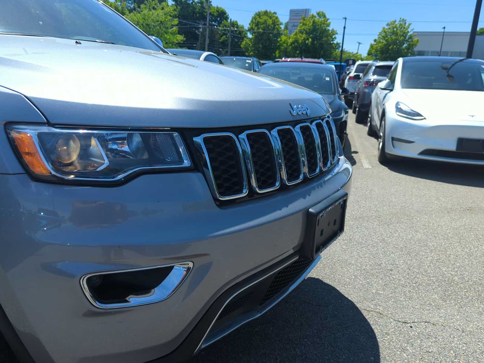 Used 2021 Jeep Grand Cherokee Limited w/ Luxury Group II AWD/4WD image 10