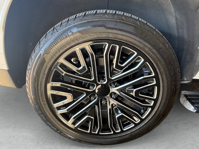 Used 2024 GMC Yukon Denali RWD image 23