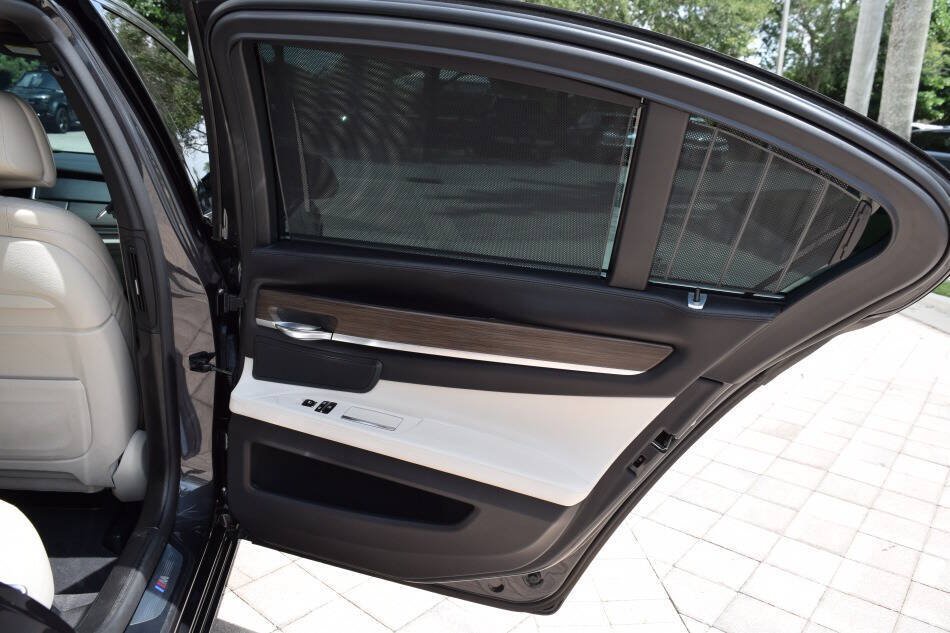 Used 2015 BMW 750i RWD image 77