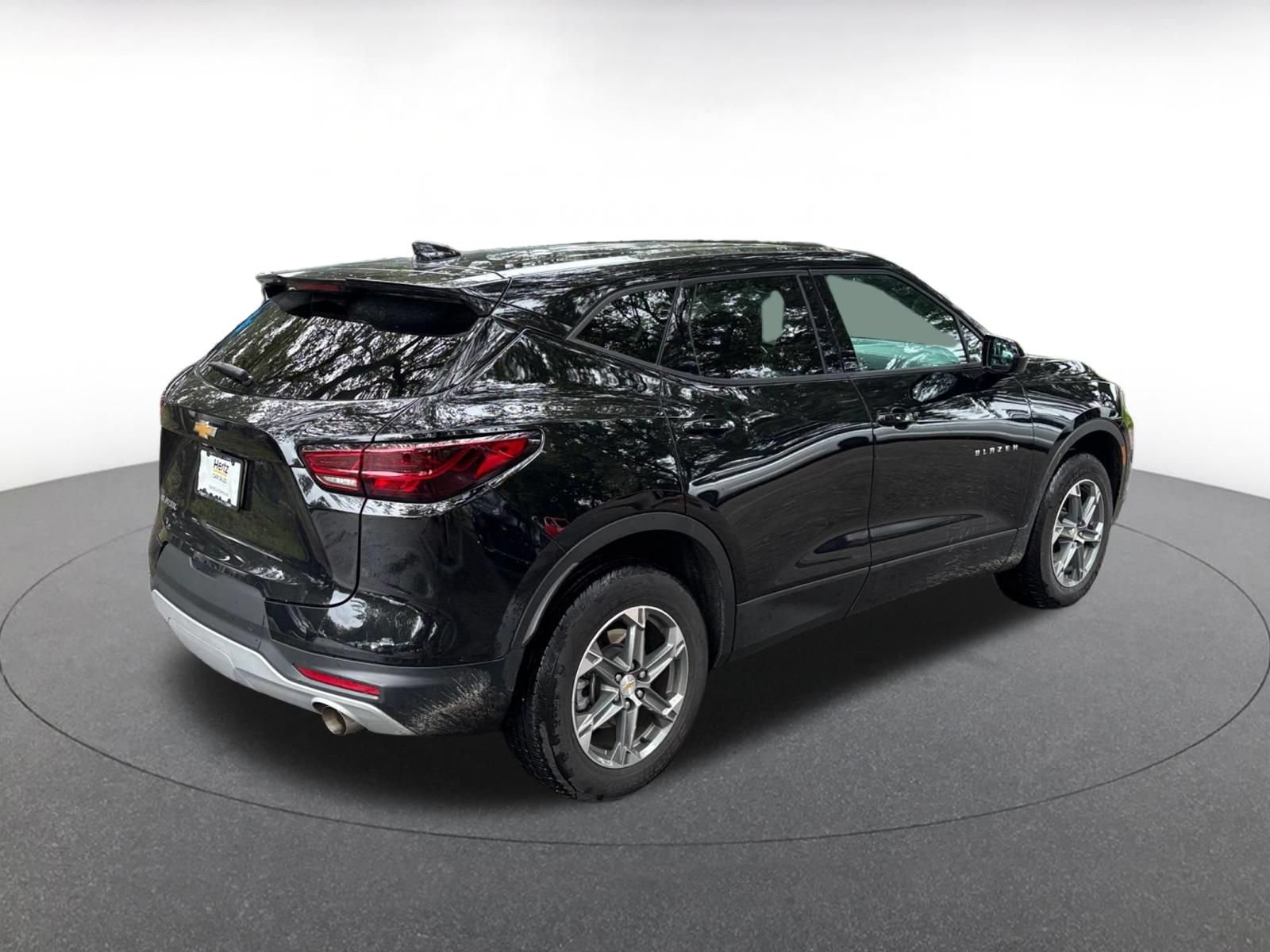 Used 2026 Chevrolet Blazer LT FWD image 12