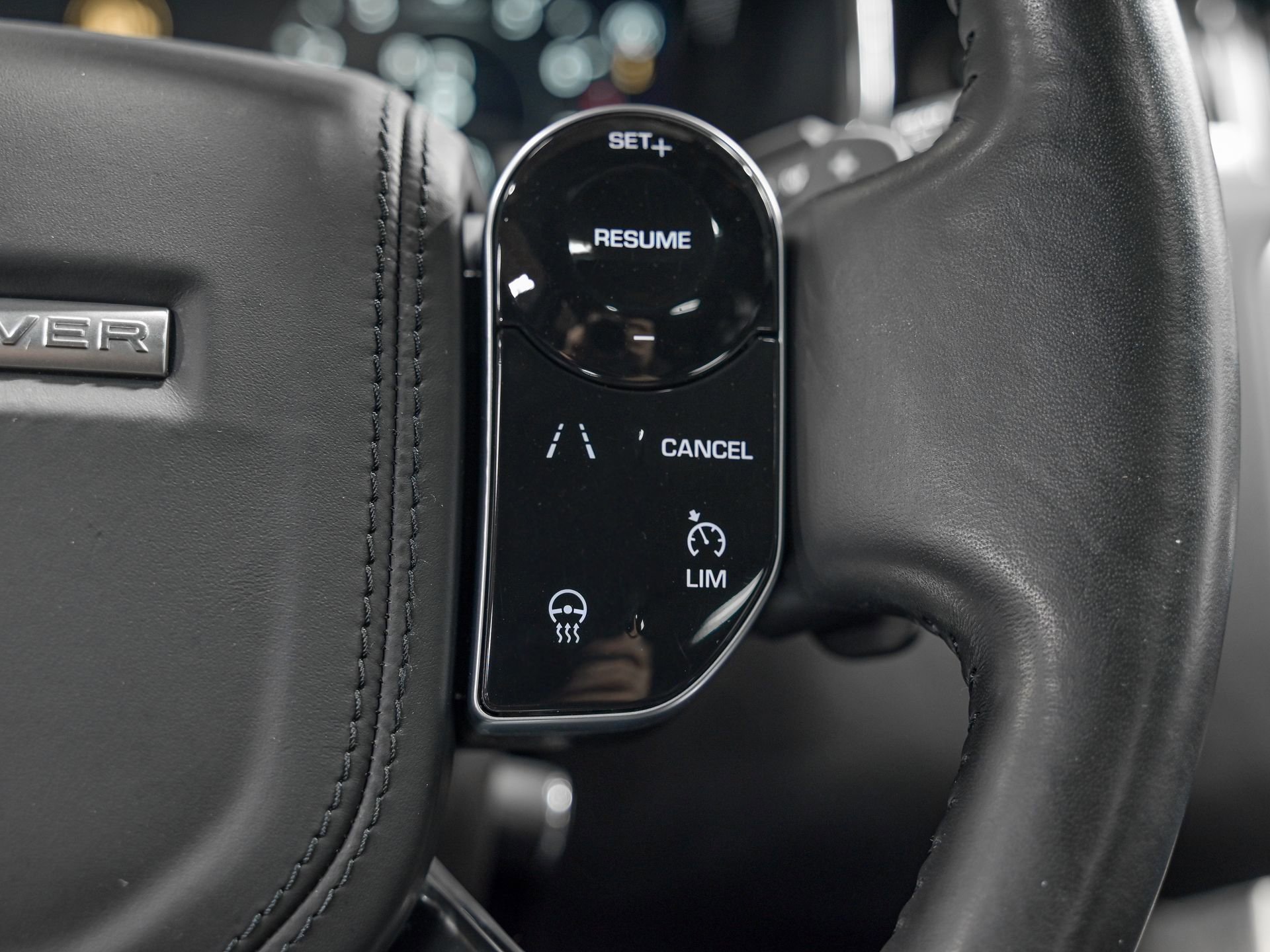 Used 2022 Land Rover Range Rover P525 Westminster Edition image 20