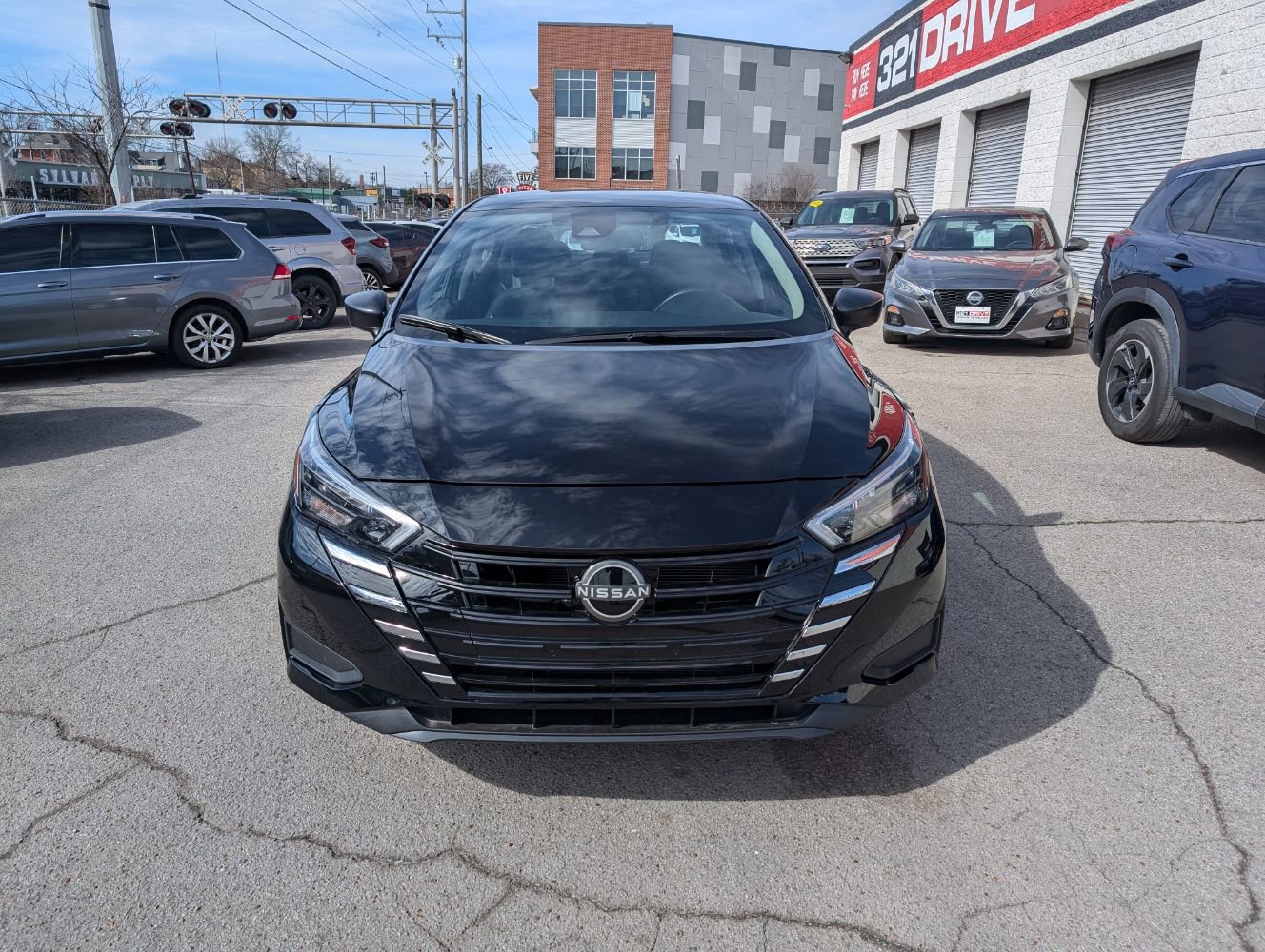 Used 2025 Nissan Versa S w/ Trunk Package image 3