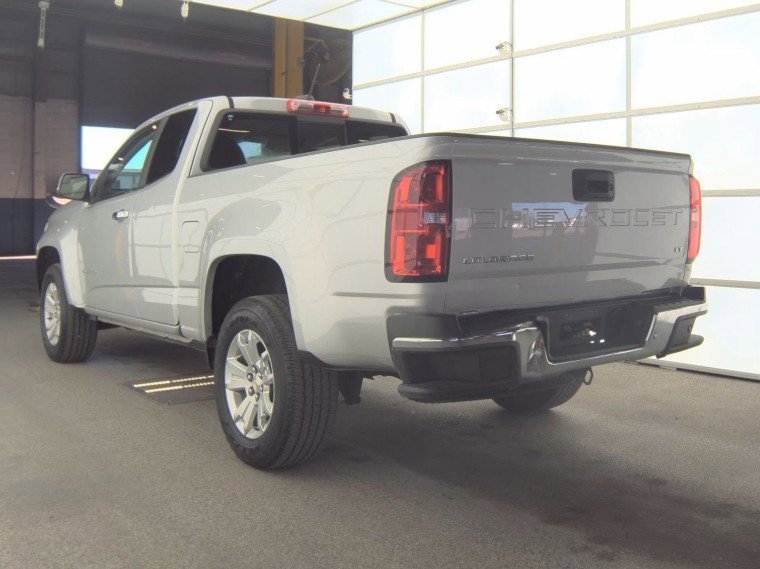 Used 2022 Chevrolet Colorado LT w/ Fleet Safety Package image 3