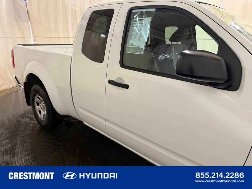 Used 2018 Nissan Frontier S image 16