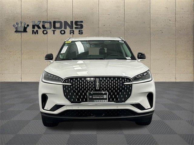 New 2026 Lincoln Aviator AWD image 3