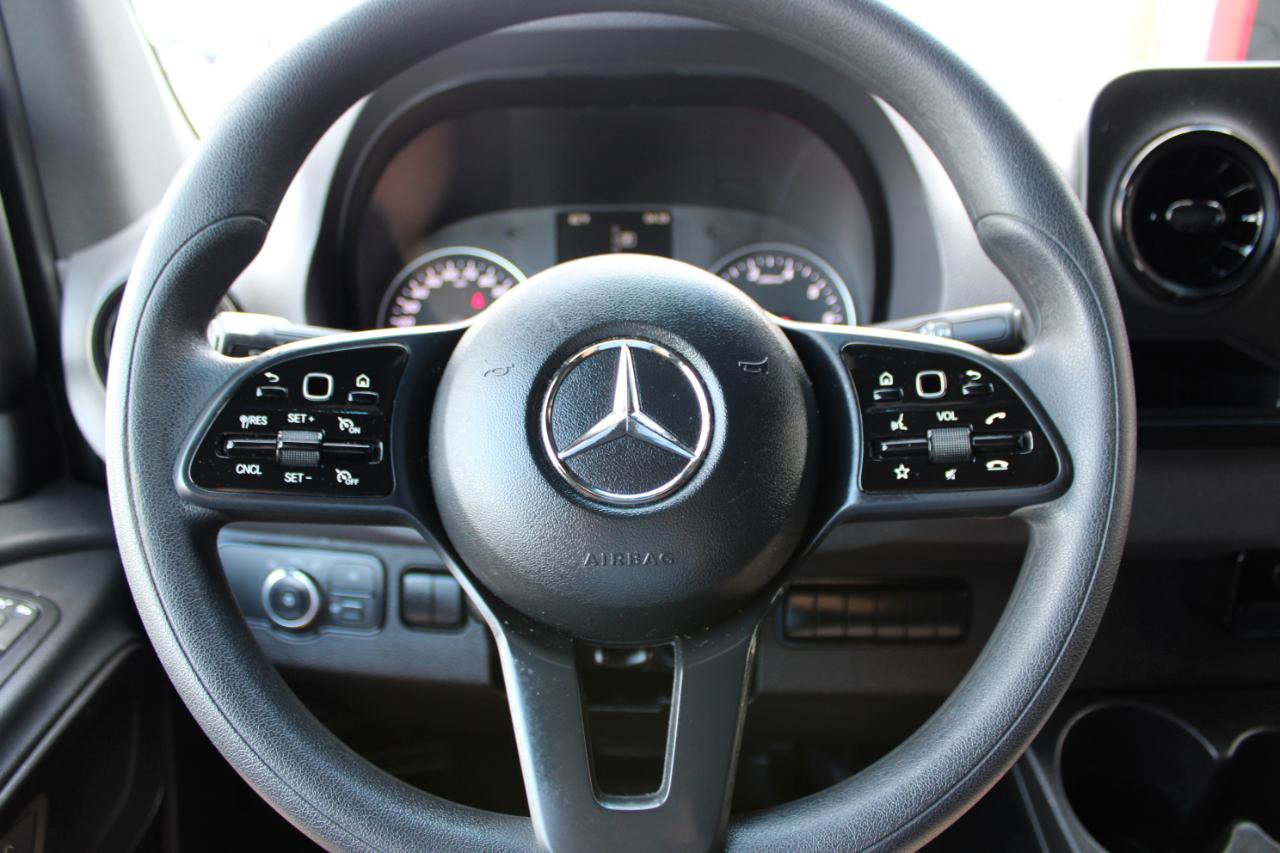 Used 2023 Mercedes-Benz Sprinter 2500 image 21