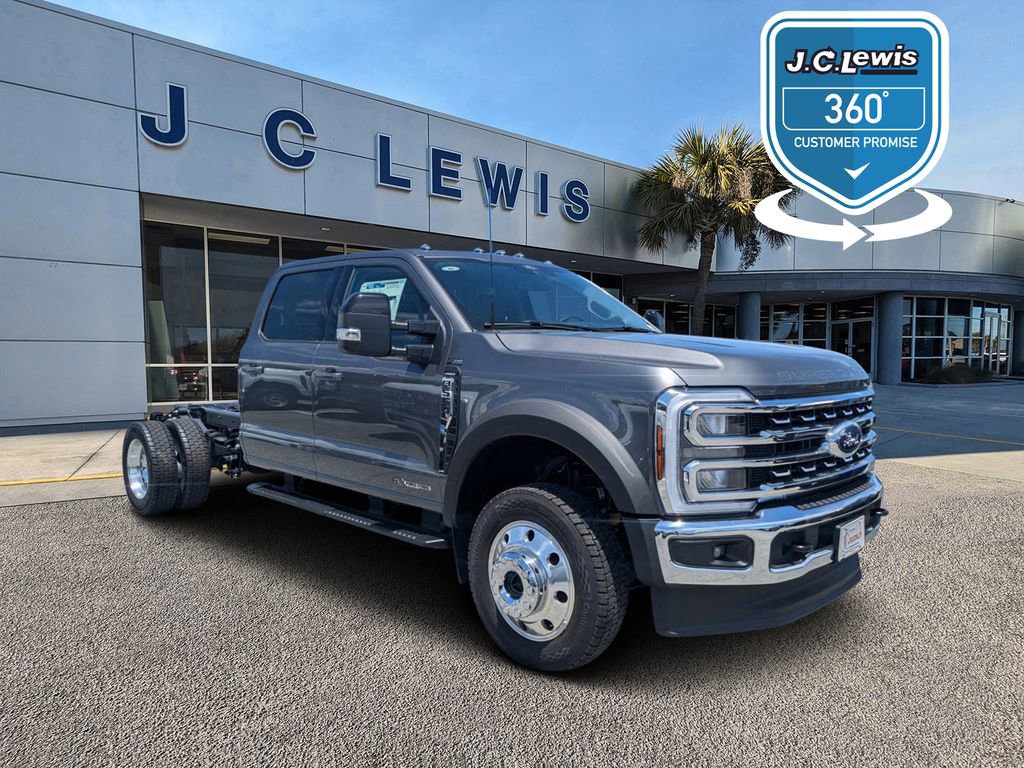 New 2025 Ford F550 4x4 Crew Cab Super Duty