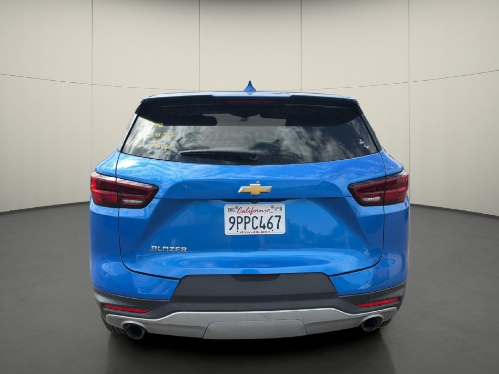 Used 2025 Chevrolet Blazer LT FWD image 6