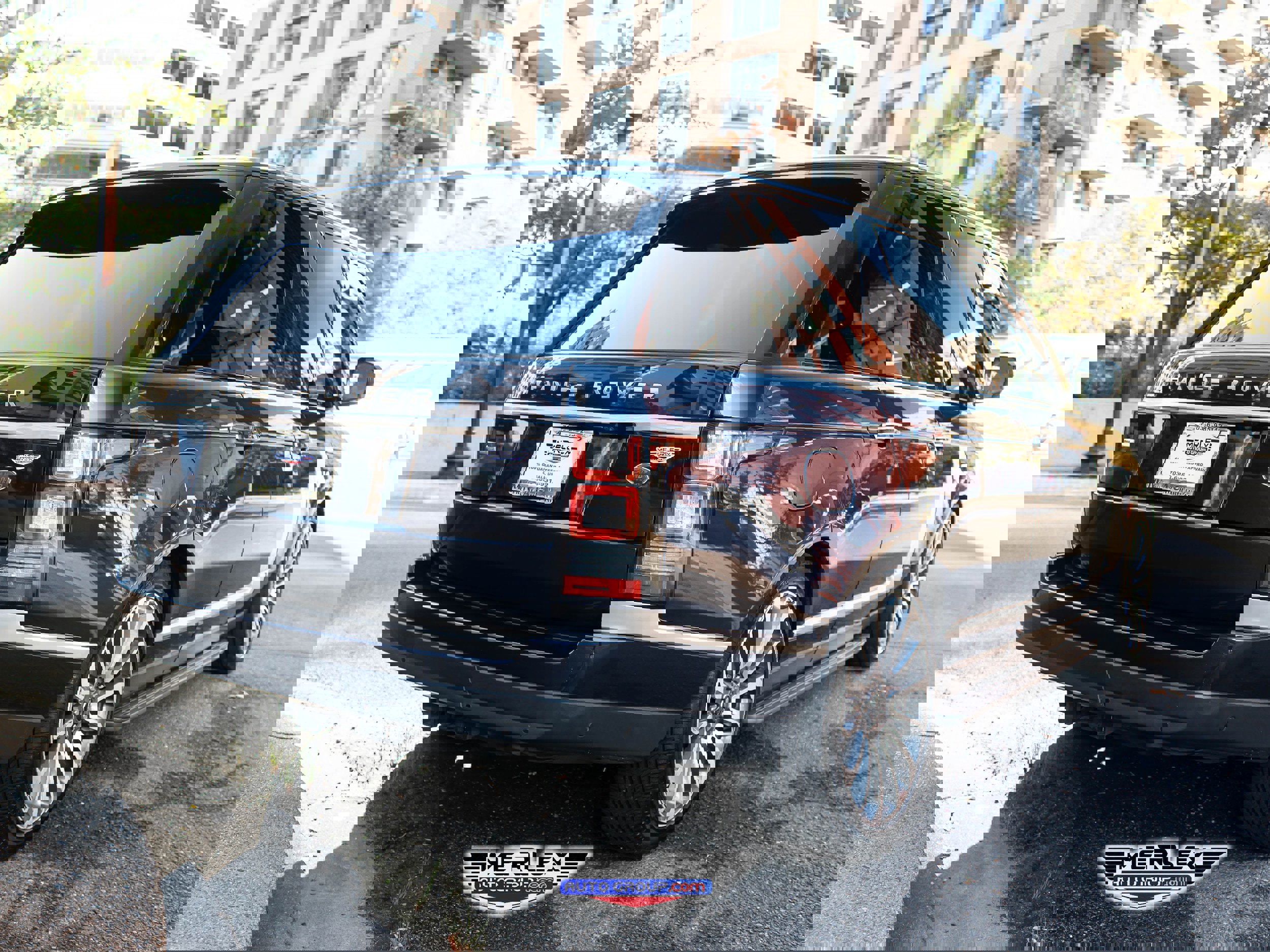 Used 2017 Land Rover Range Rover Autobiography image 7