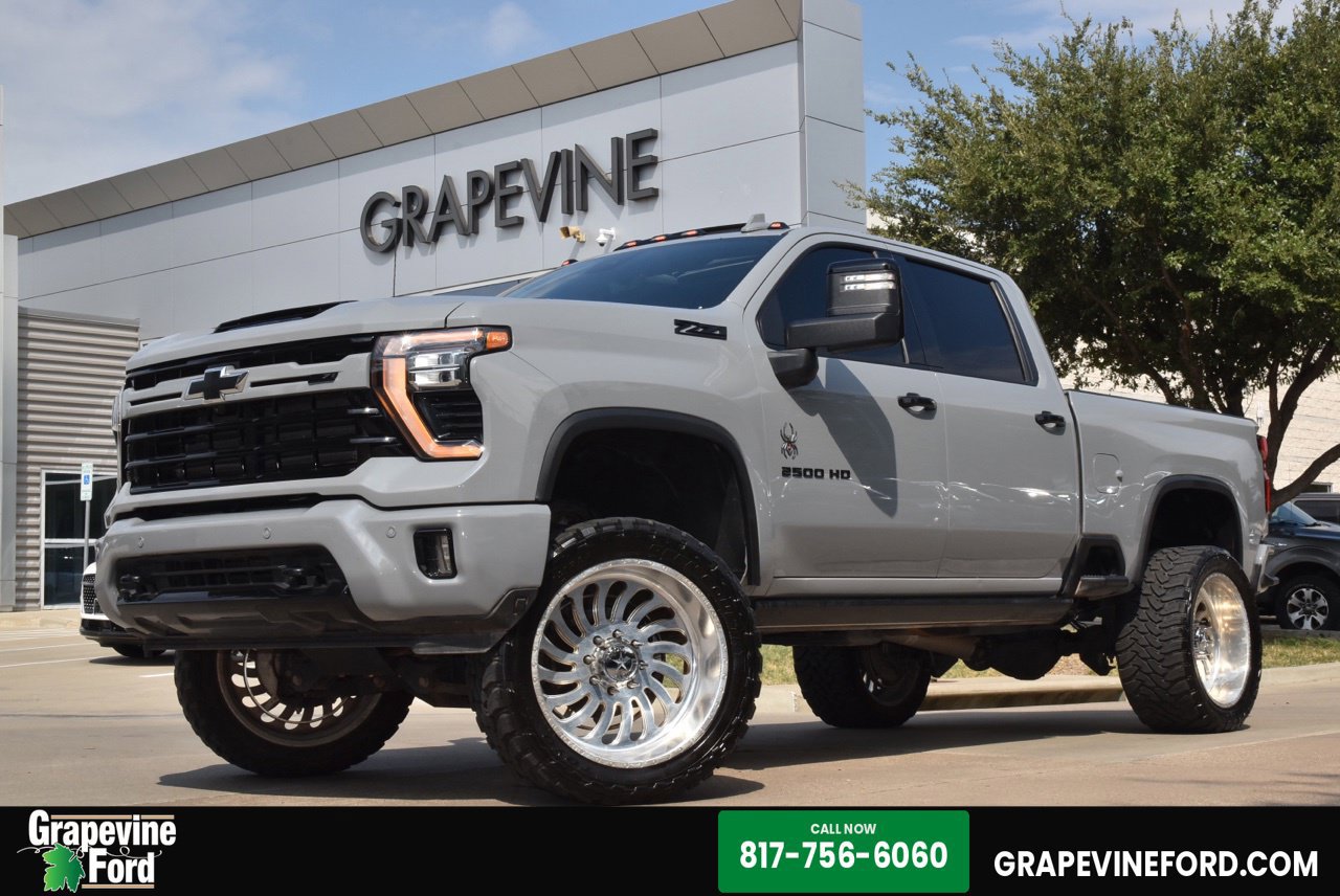 Used 2024 Chevrolet Silverado 2500 LTZ w/ LTZ Plus Package AWD/4WD image 1