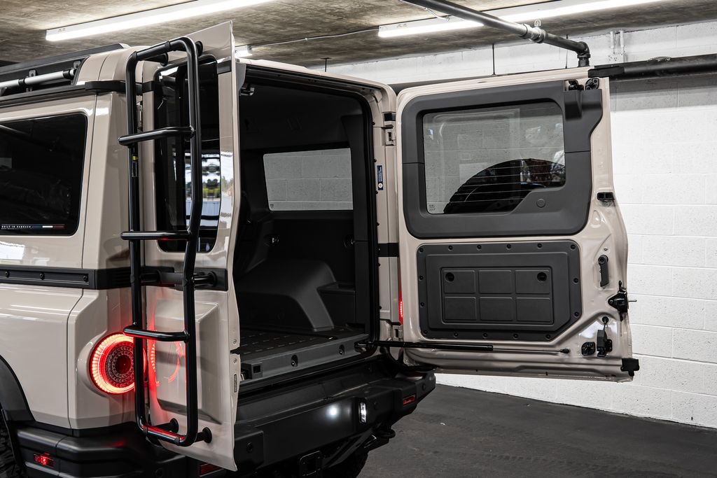 Used 2025 INEOS Grenadier Fieldmaster Edition image 16