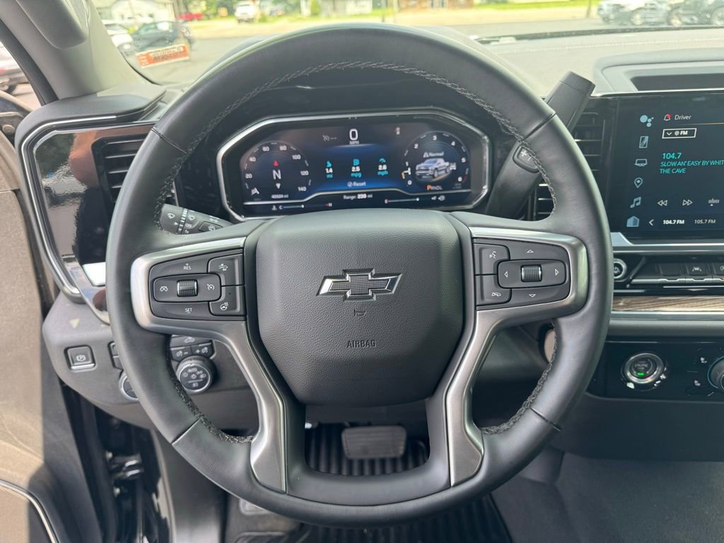 Used 2024 Chevrolet Silverado 1500 RST image 8