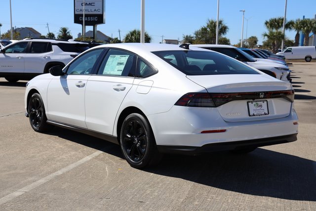 New 2025 Honda Accord SE image 6