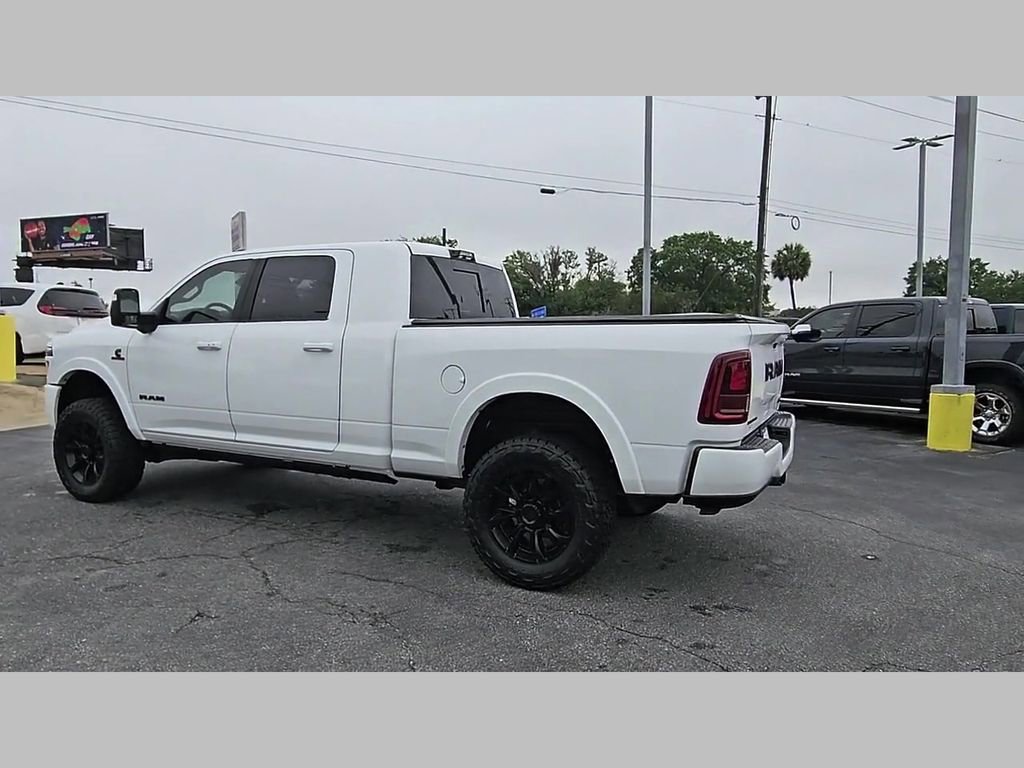Used 2025 RAM 2500 Limited AWD/4WD image 28