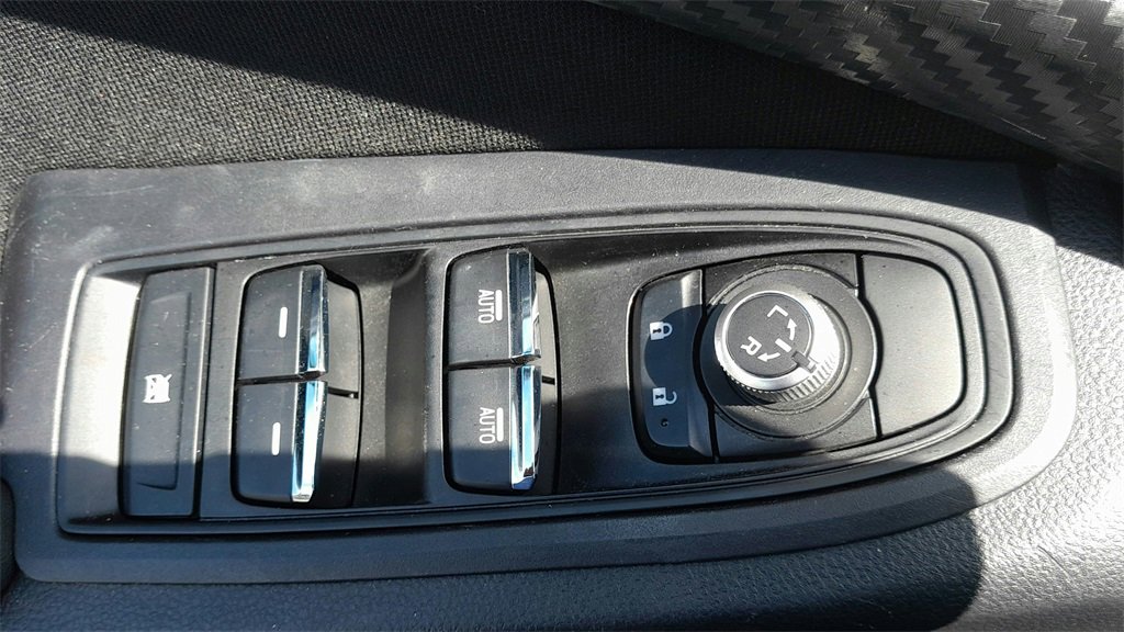 Used 2023 Subaru Ascent Premium w/ Convenience Package image 16