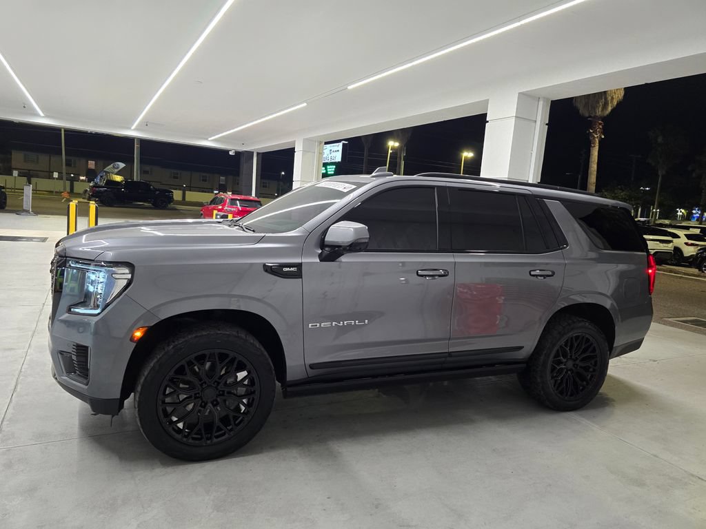 Used 2021 GMC Yukon Denali AWD/4WD image 3