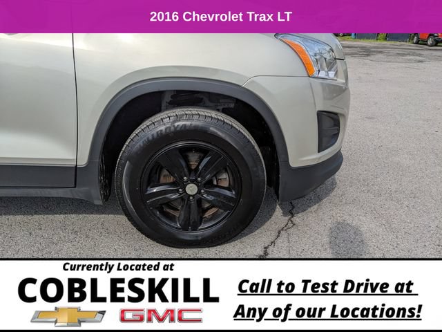 Used 2016 Chevrolet Trax LT w/ LT Convenience Package AWD/4WD image 35