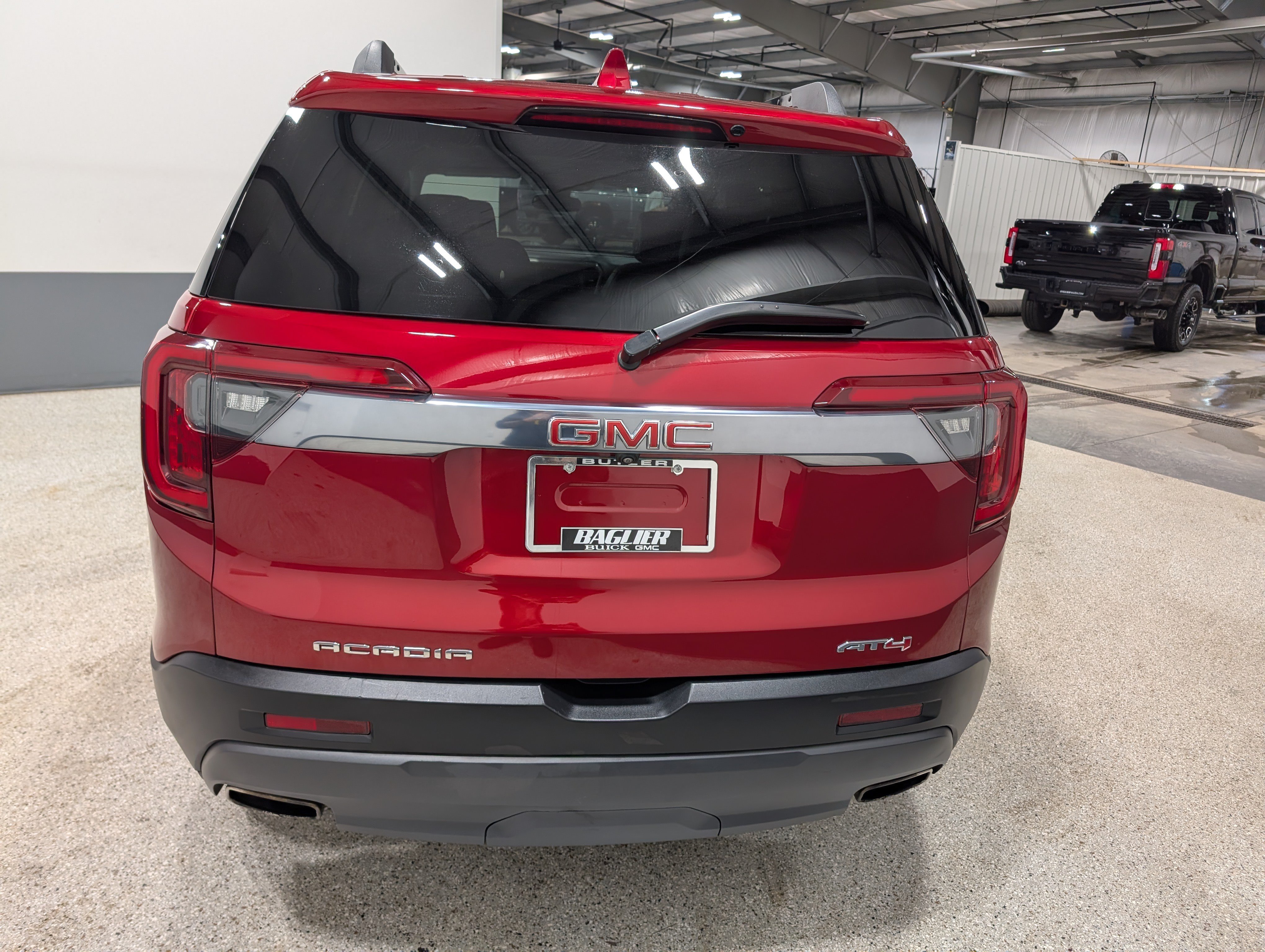 Used 2023 GMC Acadia AT4 w/ Technology Package AWD/4WD image 4