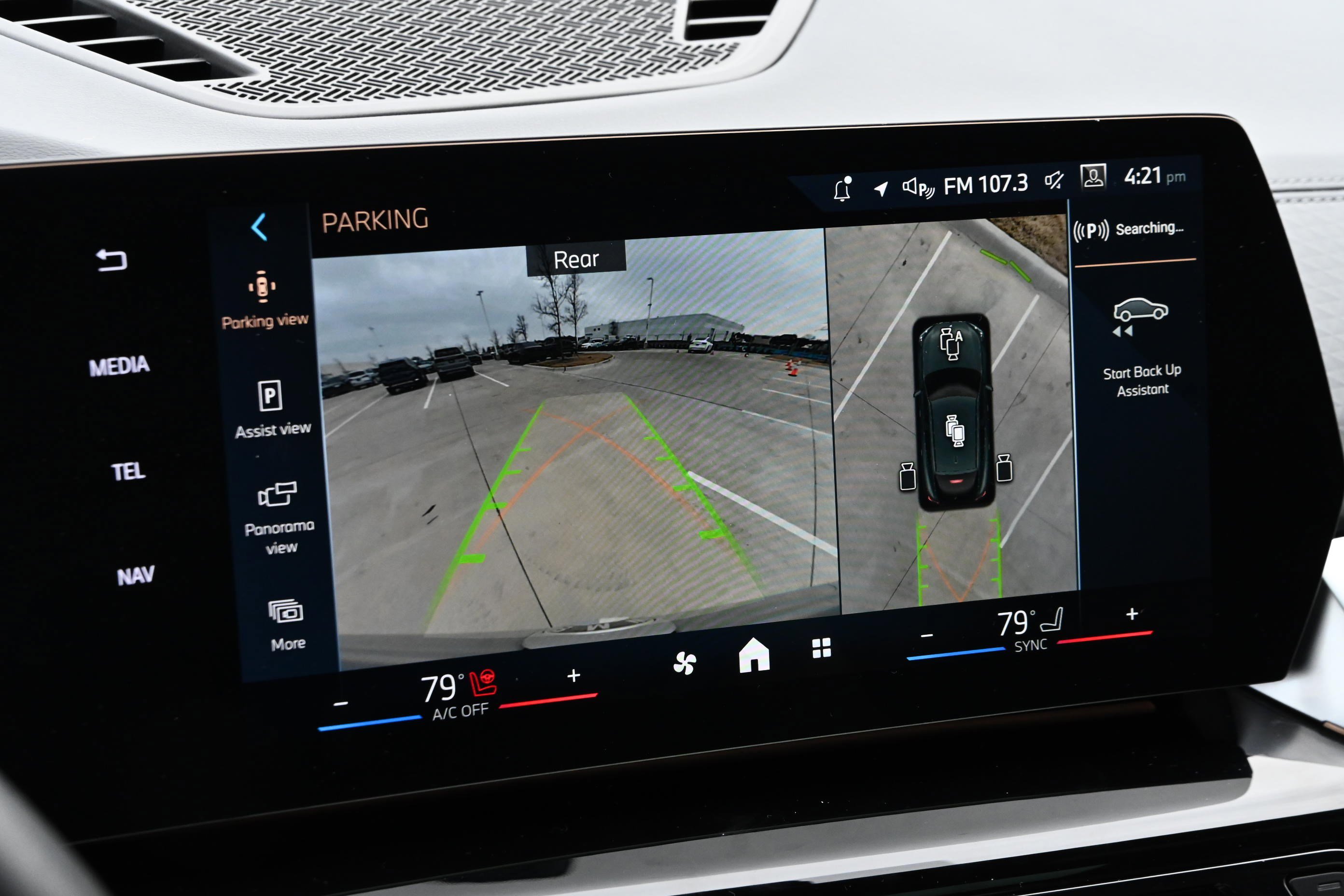 Certified 2025 BMW X2 xDrive28i image 16