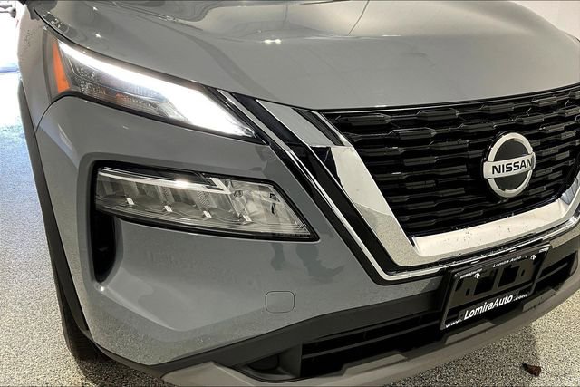 Used 2021 Nissan Rogue SV image 33