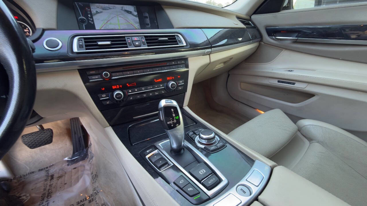 Used 2009 BMW 750Li image 53