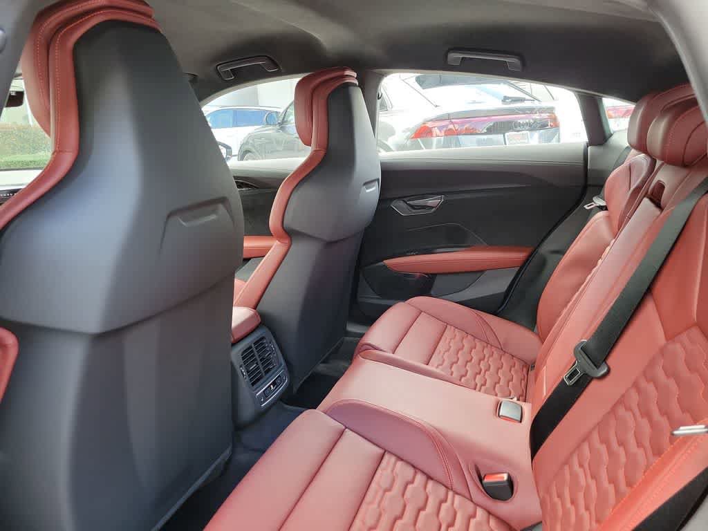 New 2026 Audi RS e-tron GT performance image 12