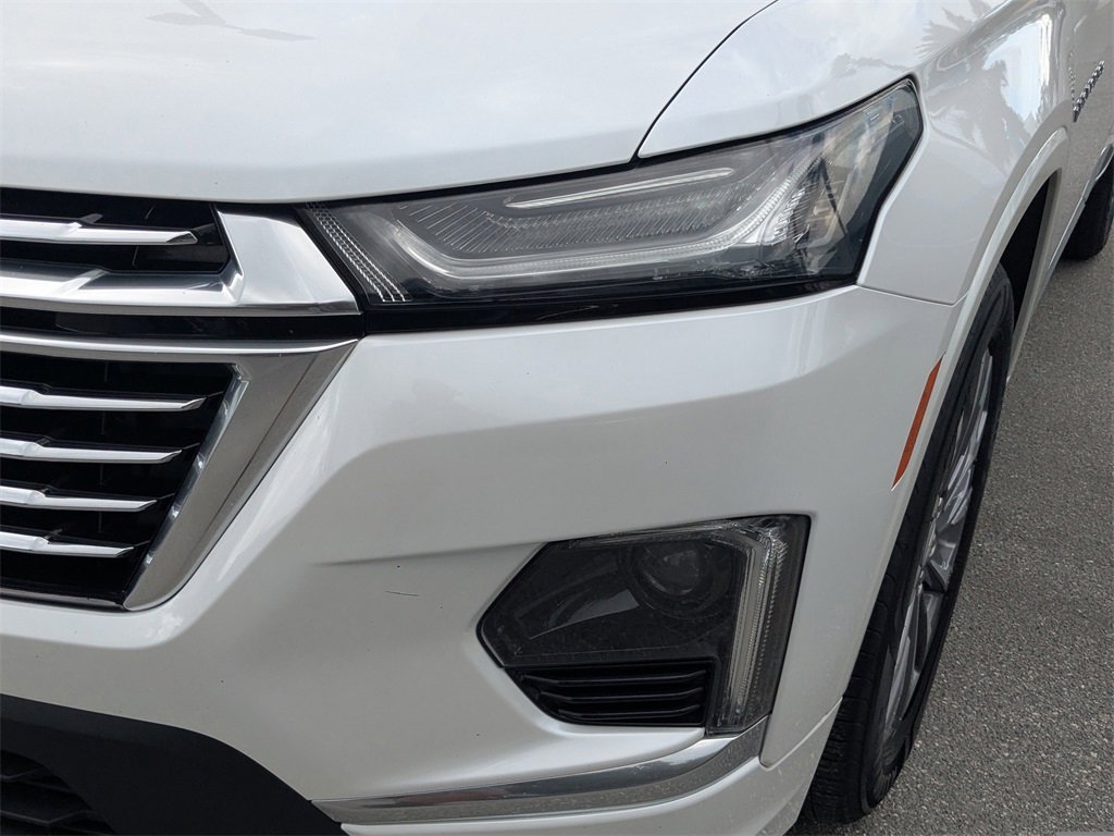 Certified 2023 Chevrolet Traverse Premier w/ LPO, Floor Liner Package image 9