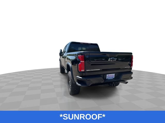 Used 2024 Chevrolet Silverado 2500 ZR2 w/ Technology Package AWD/4WD image 8