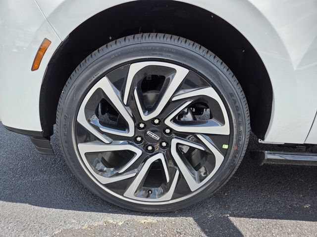 New 2027 Lincoln Navigator Reserve RWD image 24