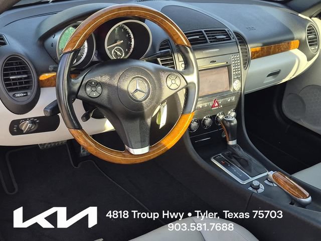 Used 2010 Mercedes-Benz SLK 300 image 22