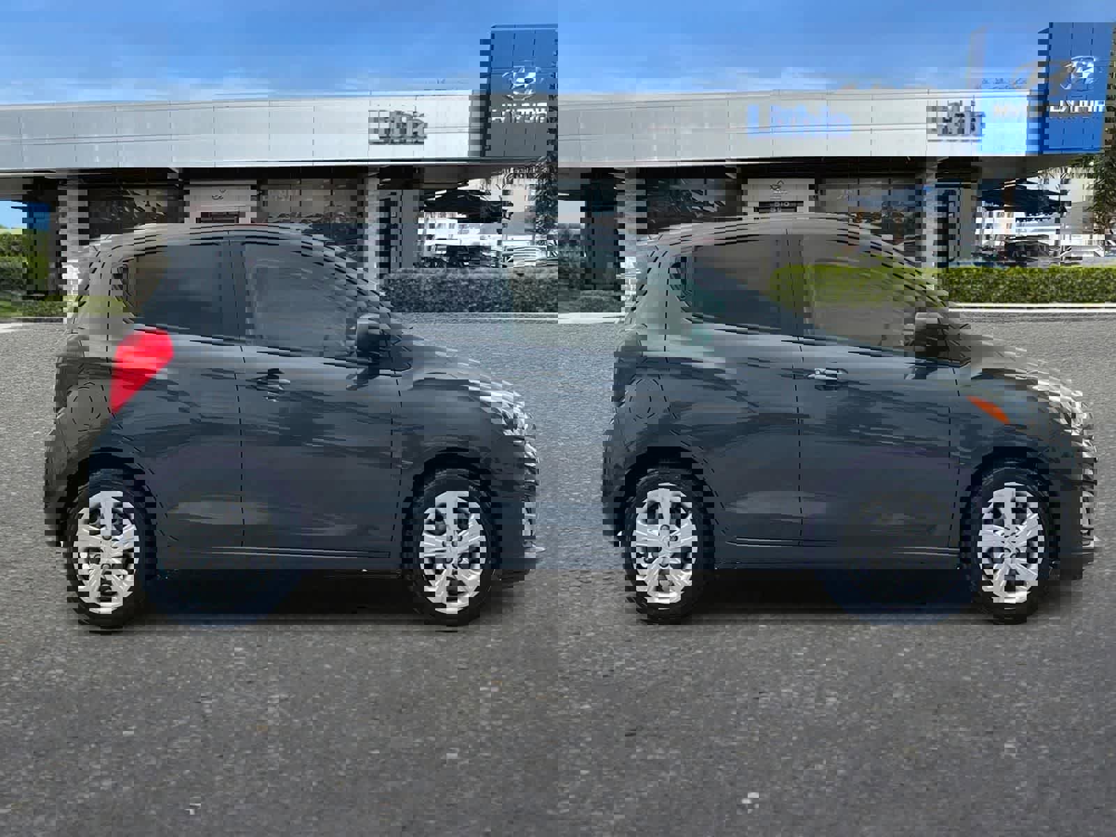 Used 2022 Chevrolet Spark LS FWD image 9