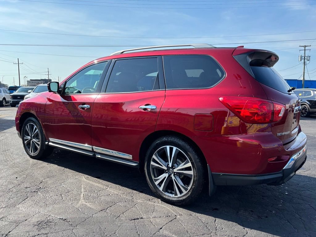 Used 2019 Nissan Pathfinder Platinum AWD/4WD image 7
