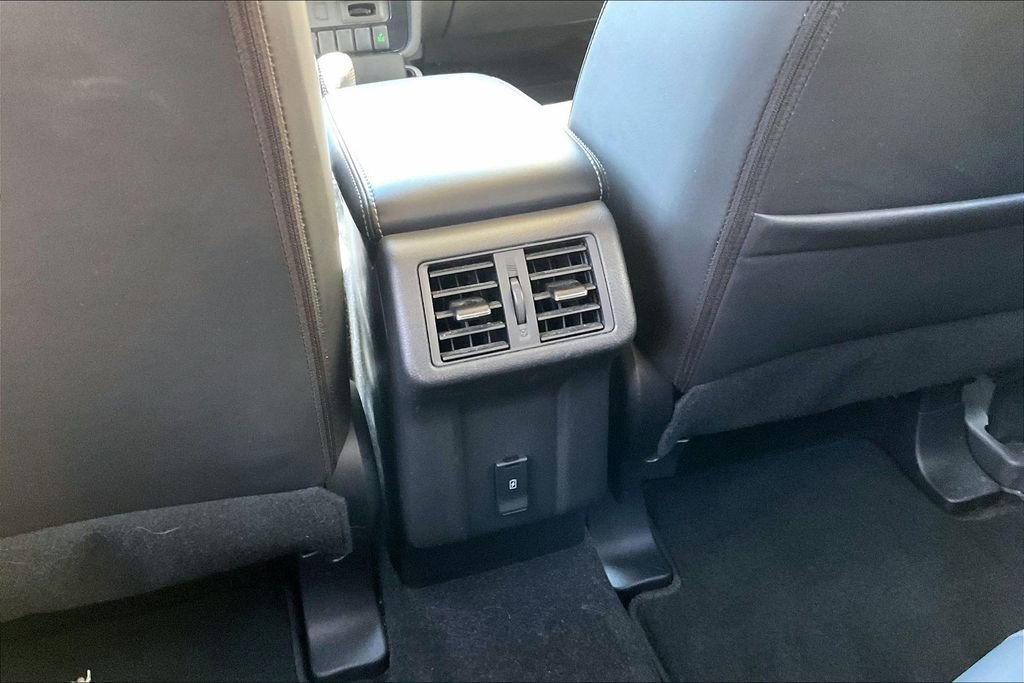 Used 2020 Mitsubishi Outlander SE AWD/4WD image 30