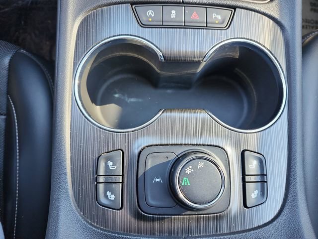 Used 2023 GMC Acadia SLT image 35