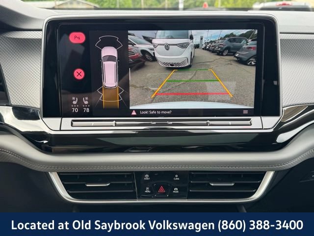 Certified 2025 Volkswagen Atlas Peak Edition SE AWD/4WD image 41