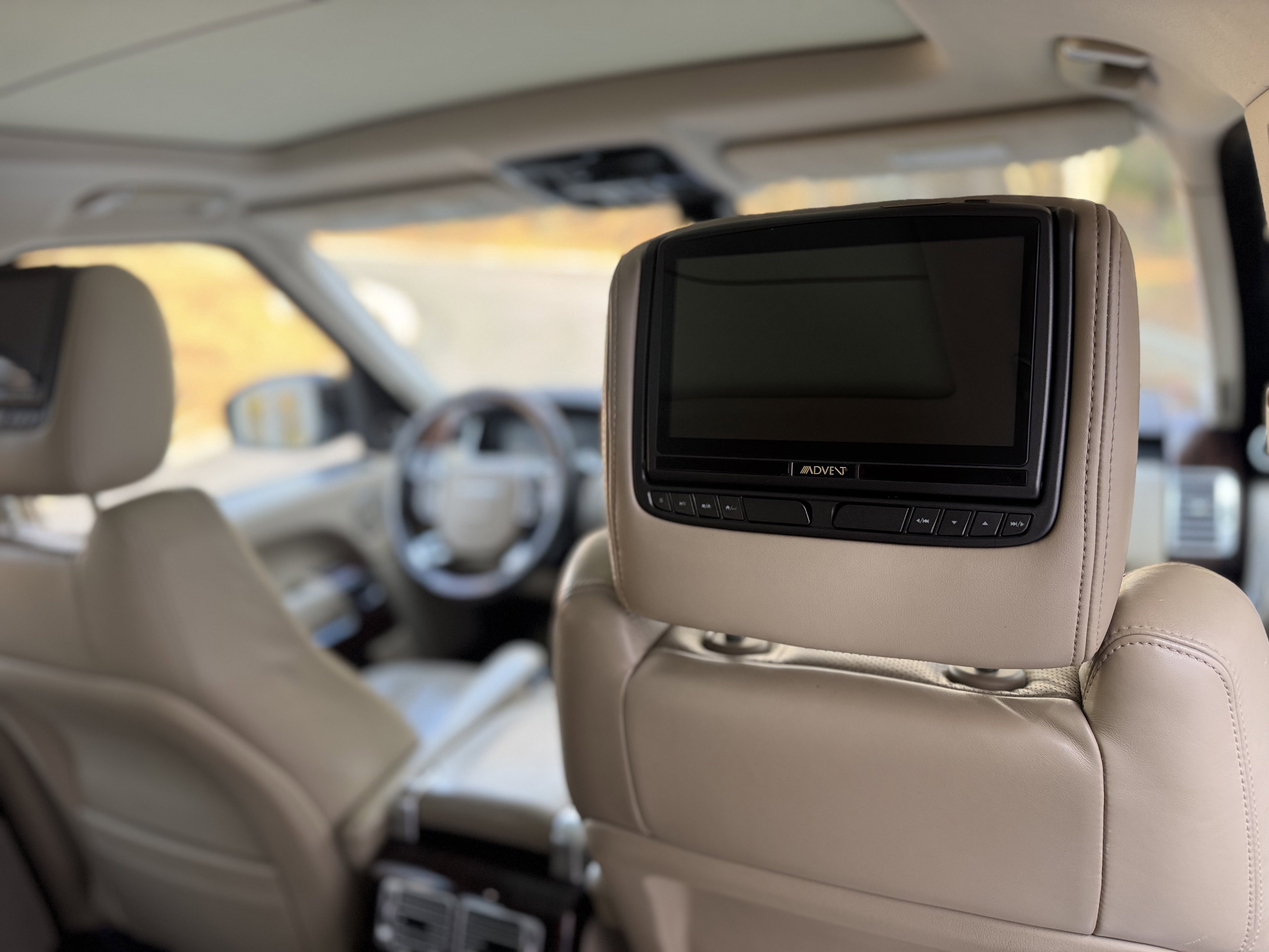 Used 2015 Land Rover Range Rover HSE image 20