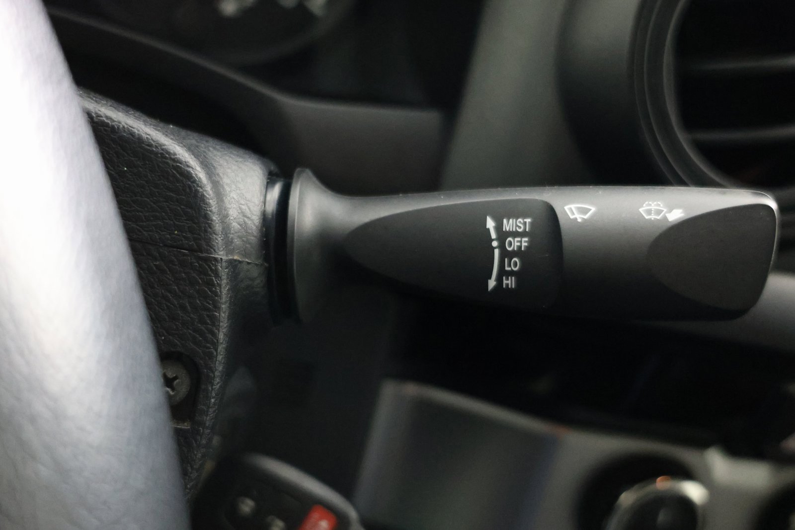 Used 2017 Toyota Tacoma SR image 21