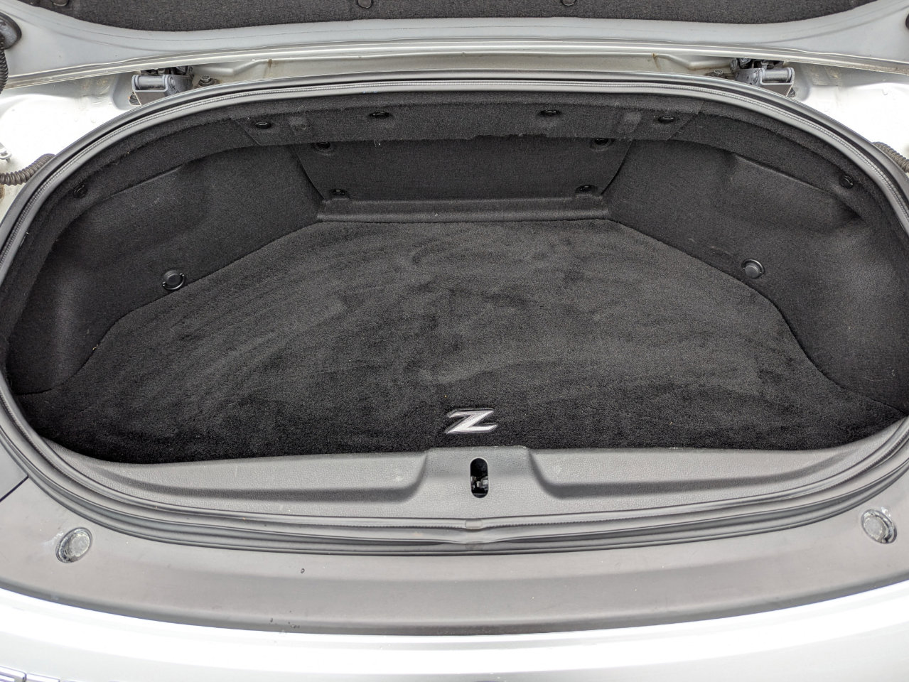 Used 2010 Nissan 370Z Touring w/ Sport Pkg image 37