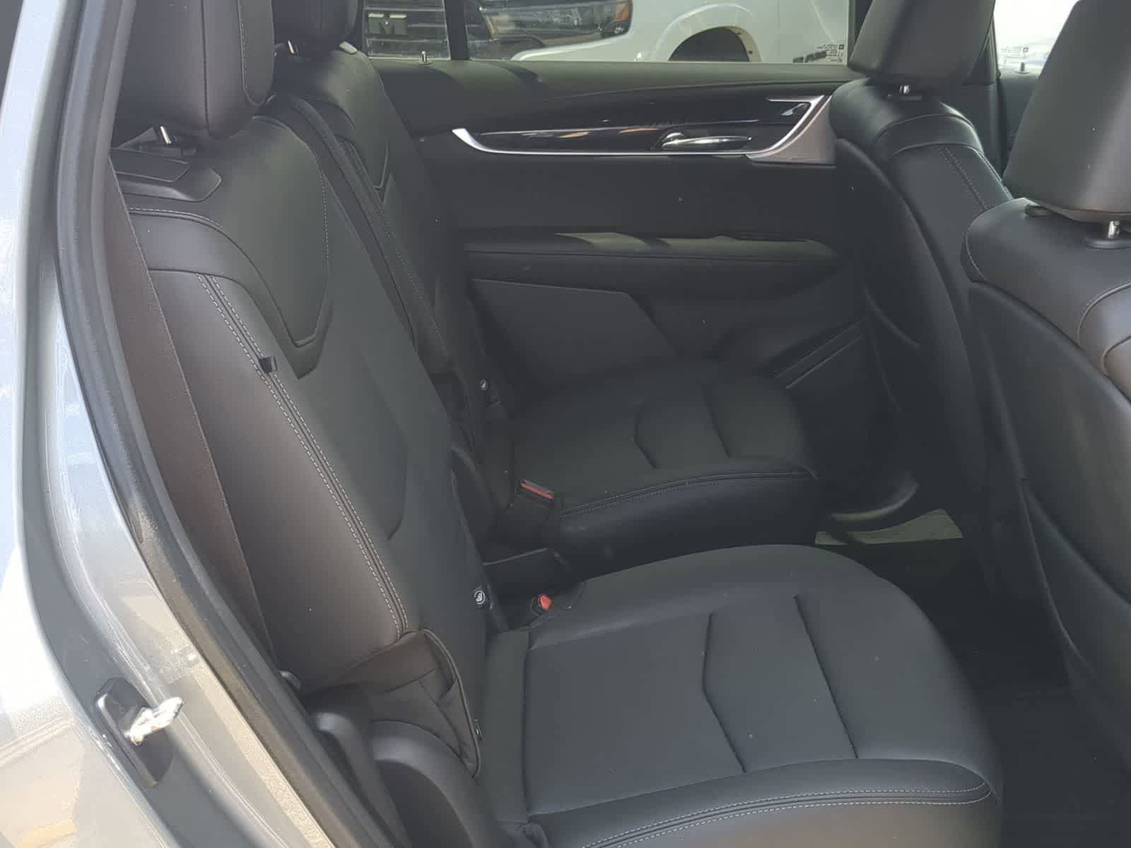 Used 2024 Cadillac XT6 Premium Luxury AWD/4WD image 20