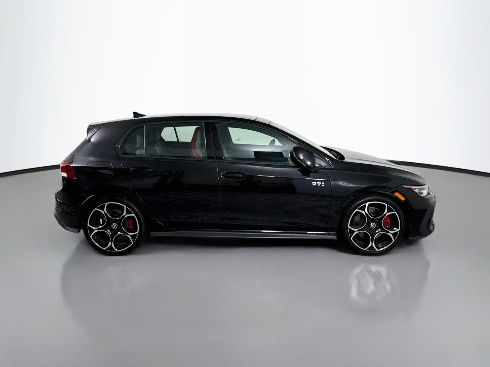 Certified 2025 Volkswagen GTI Autobahn FWD image 8