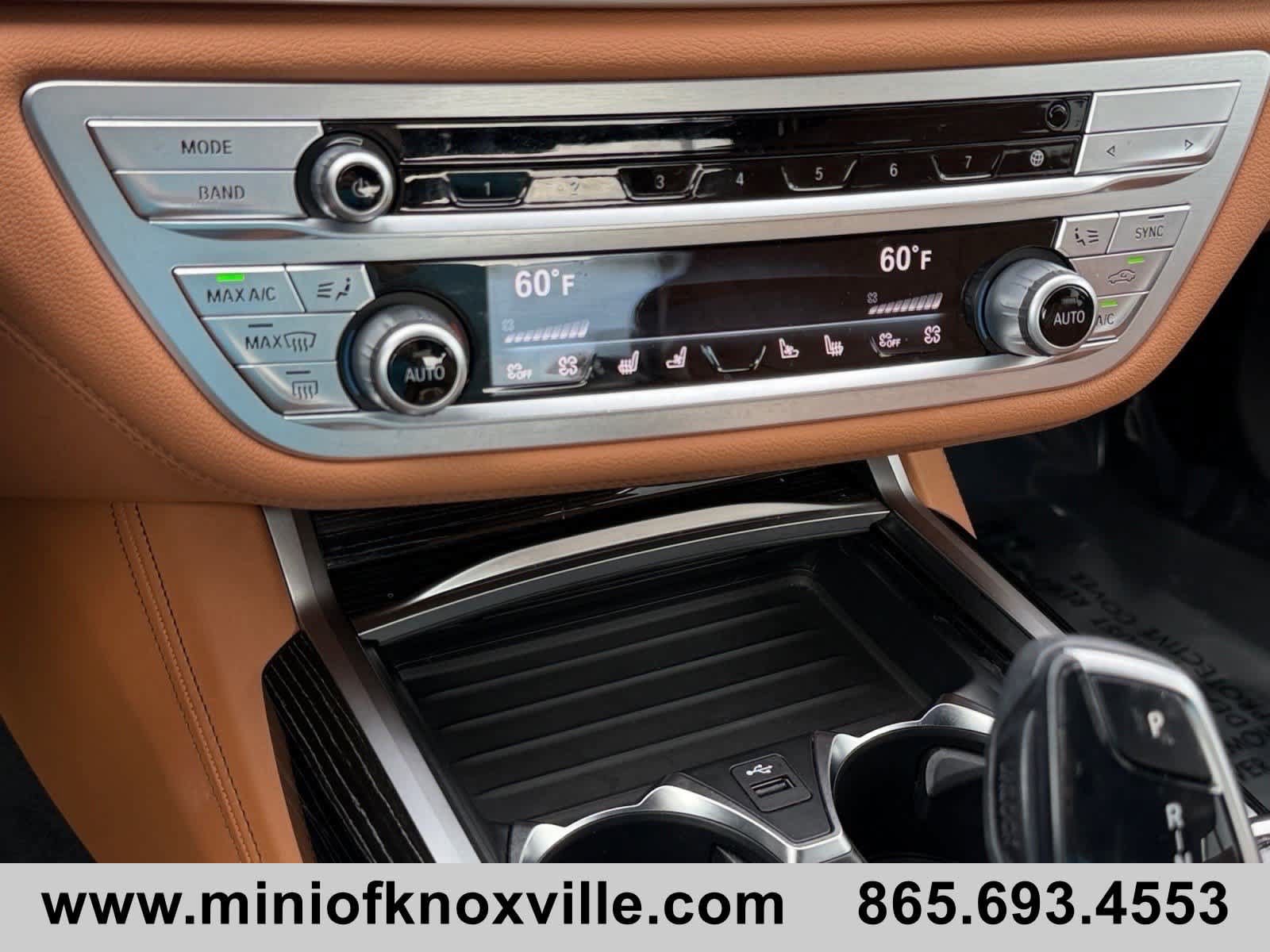 Used 2022 BMW 740i w/ M Sport Package RWD image 24